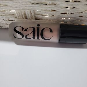 Saie Glowy Super Gel Primer